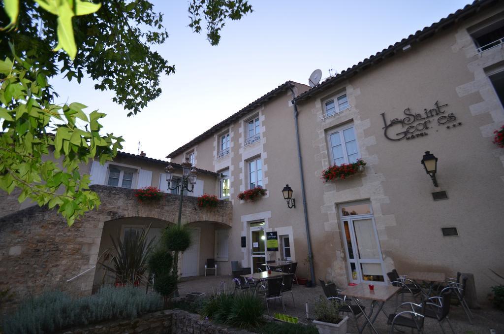 Logis Hotel Le Saint Georges Vivonne エクステリア 写真