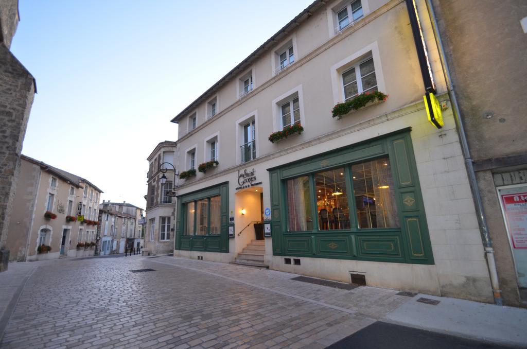 Logis Hotel Le Saint Georges Vivonne エクステリア 写真