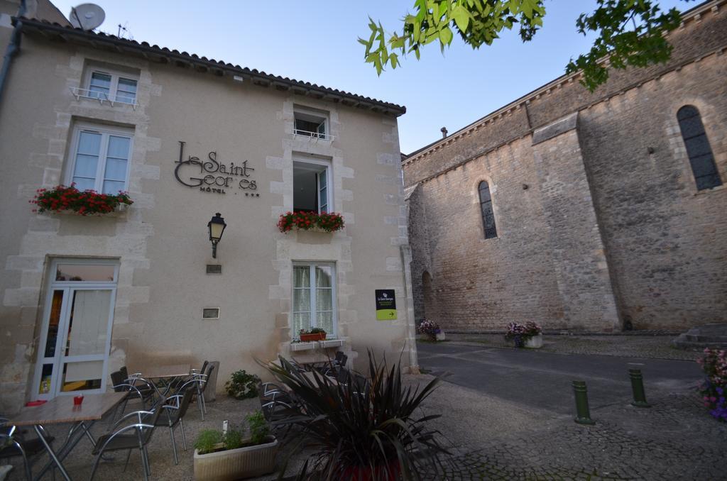 Logis Hotel Le Saint Georges Vivonne エクステリア 写真