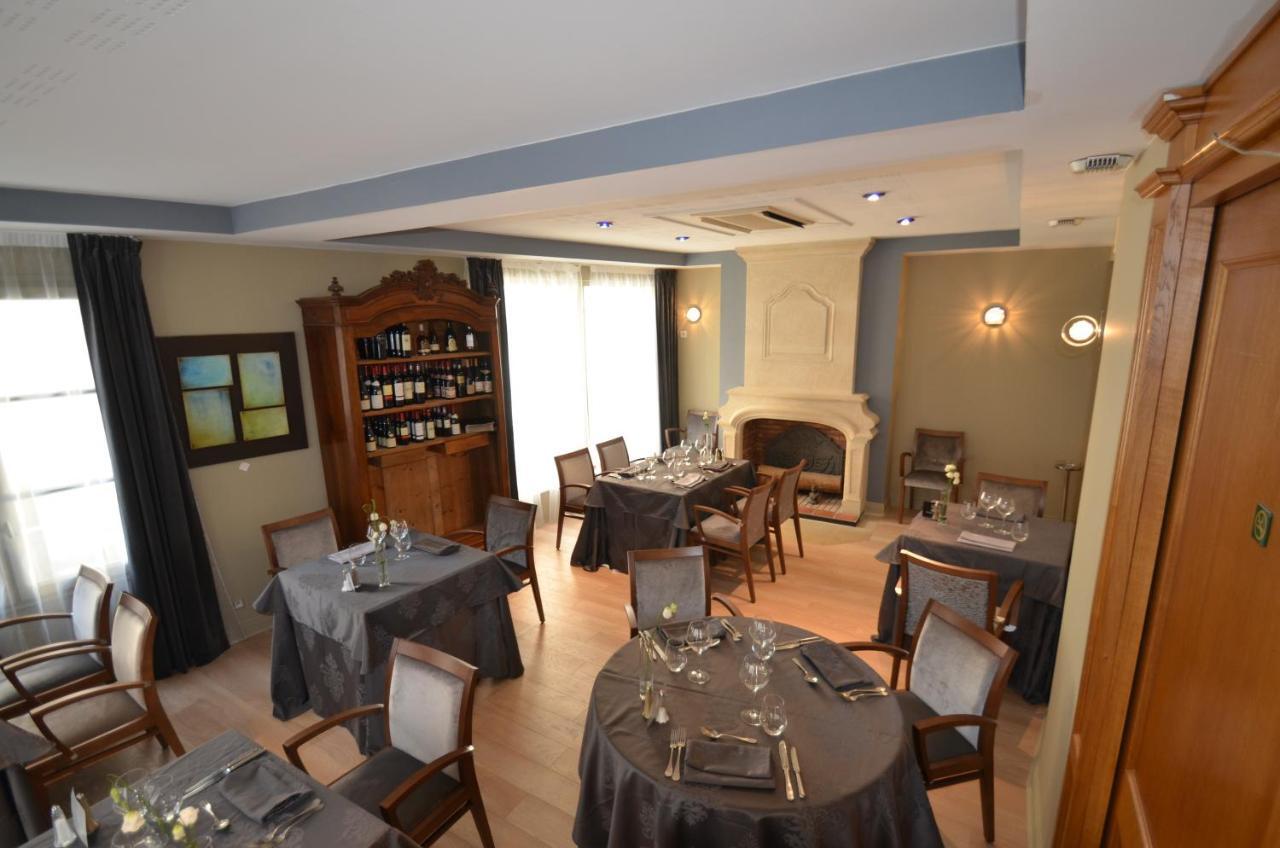 Logis Hotel Le Saint Georges Vivonne エクステリア 写真
