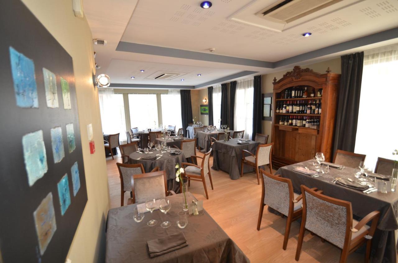 Logis Hotel Le Saint Georges Vivonne エクステリア 写真