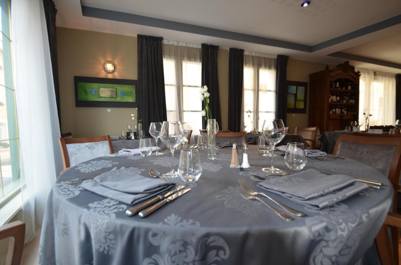 Logis Hotel Le Saint Georges Vivonne エクステリア 写真